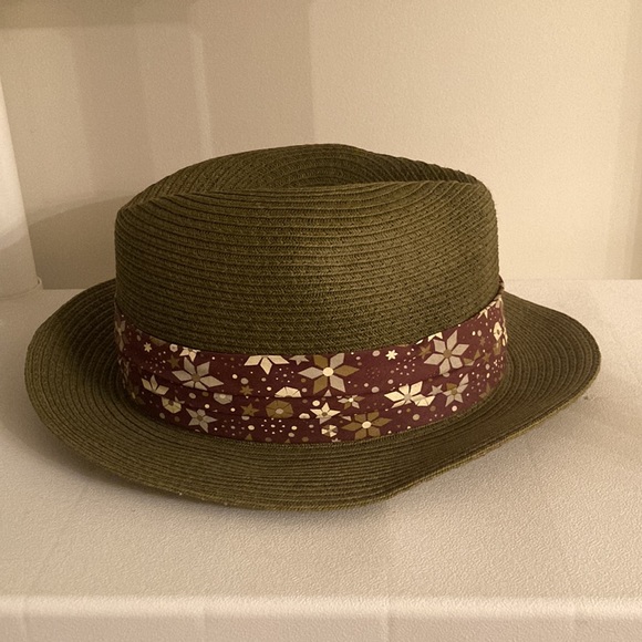 Kangol Straw Braid Gaffer Khaki Fedora Hat W/Floral Hat Band Sz Large - Picture 4 of 7